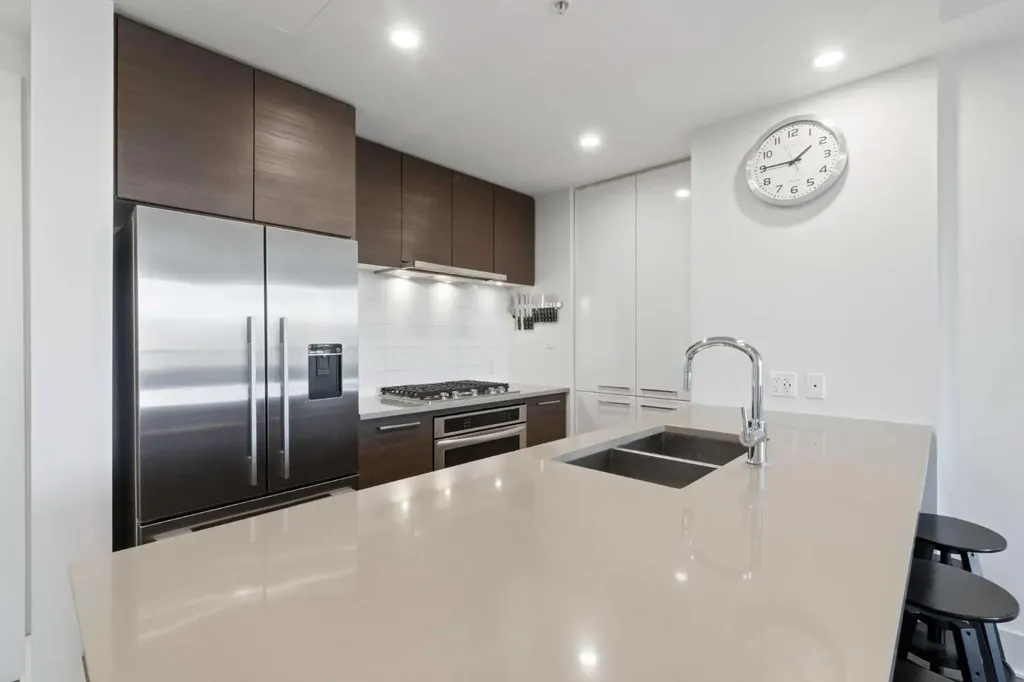 38 9 Street NE Calgary AB T2E 7X9
