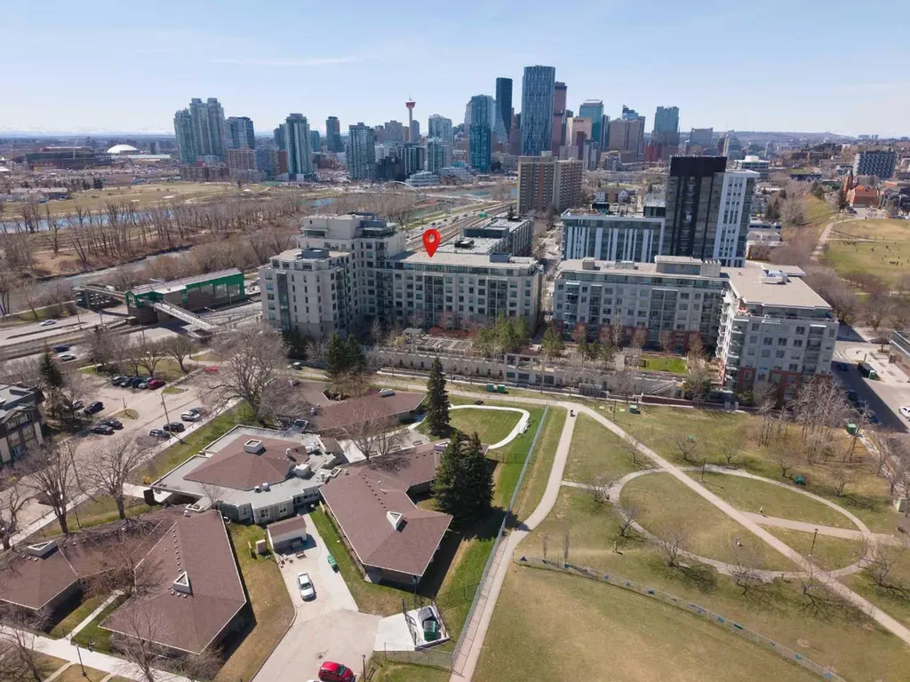 38 9 Street NE Calgary AB T2E 7X9