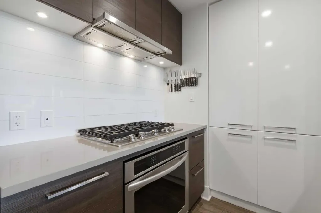 38 9 Street NE Calgary AB T2E 7X9