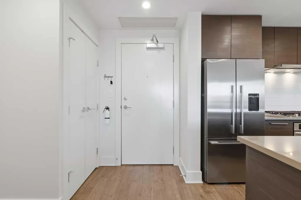 38 9 Street NE Calgary AB T2E 7X9