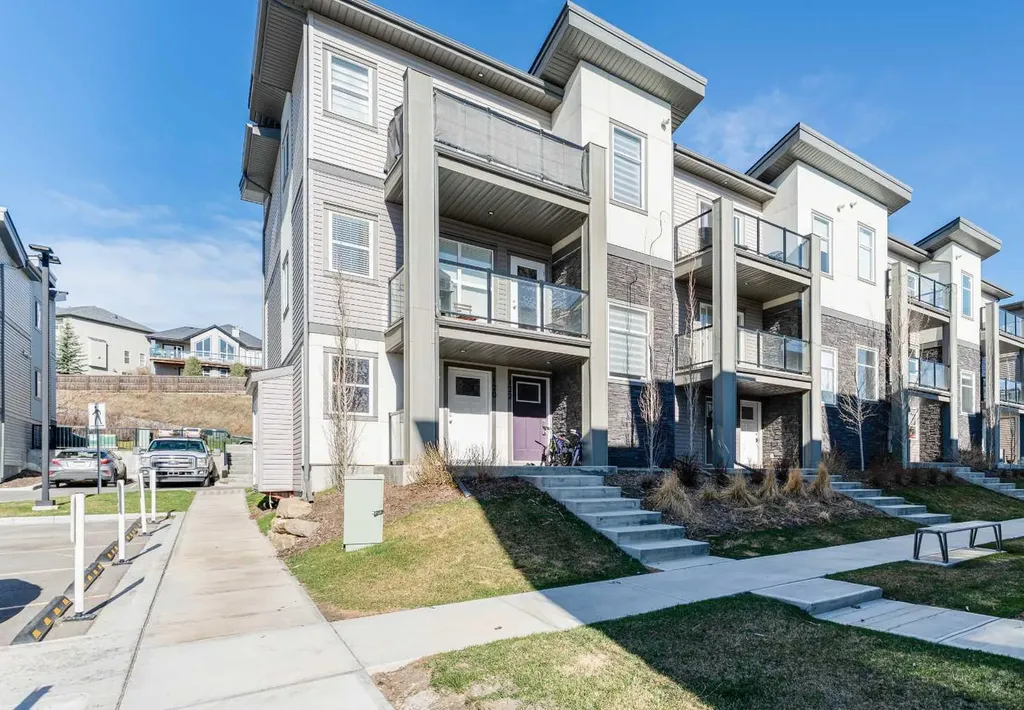 120 Spring Creek Common SW Calgary AB T3H 6E2