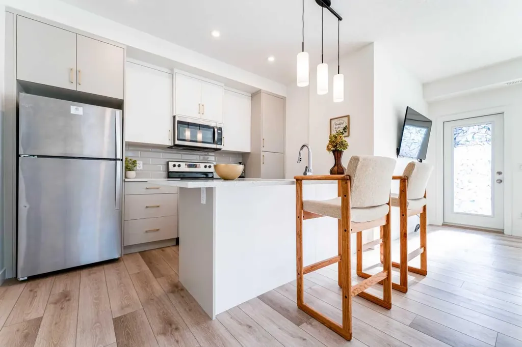 120 Spring Creek Common SW Calgary AB T3H 6E2