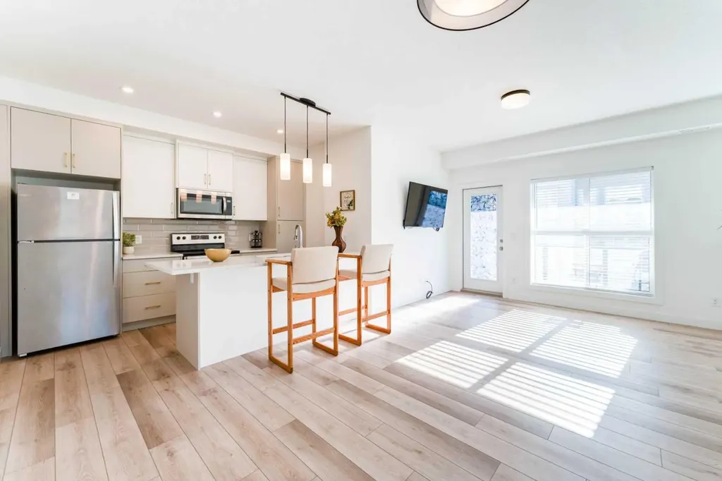 120 Spring Creek Common SW Calgary AB T3H 6E2