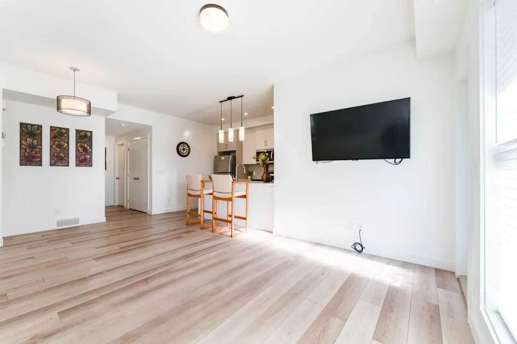 120 Spring Creek Common SW Calgary AB T3H 6E2