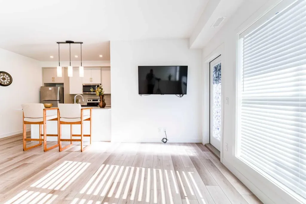120 Spring Creek Common SW Calgary AB T3H 6E2