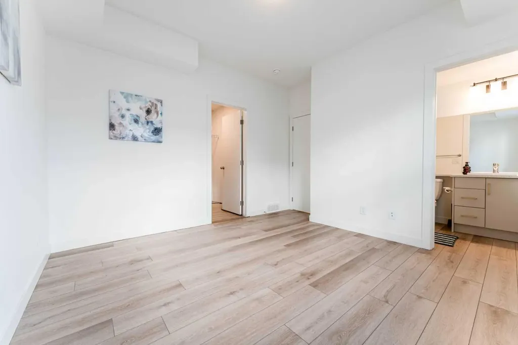 120 Spring Creek Common SW Calgary AB T3H 6E2