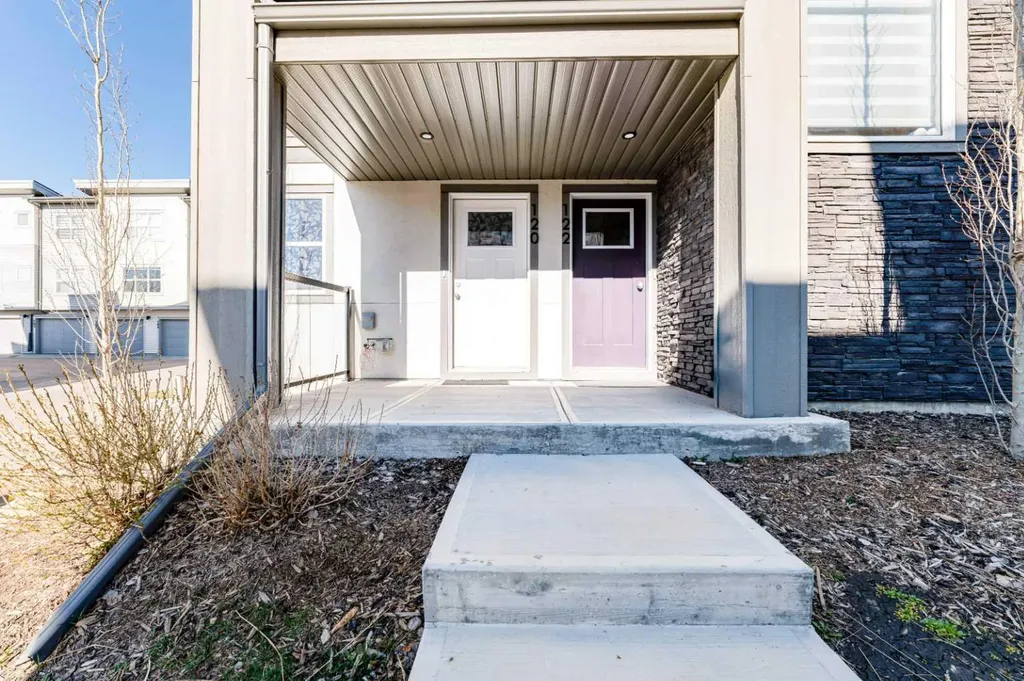 120 Spring Creek Common SW Calgary AB T3H 6E2