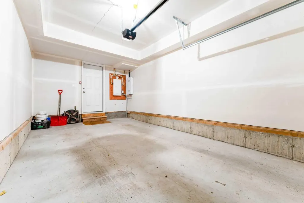 120 Spring Creek Common SW Calgary AB T3H 6E2