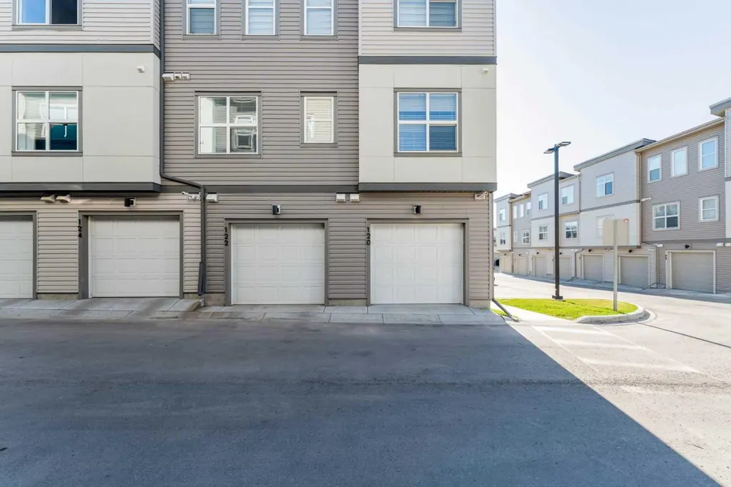 120 Spring Creek Common SW Calgary AB T3H 6E2