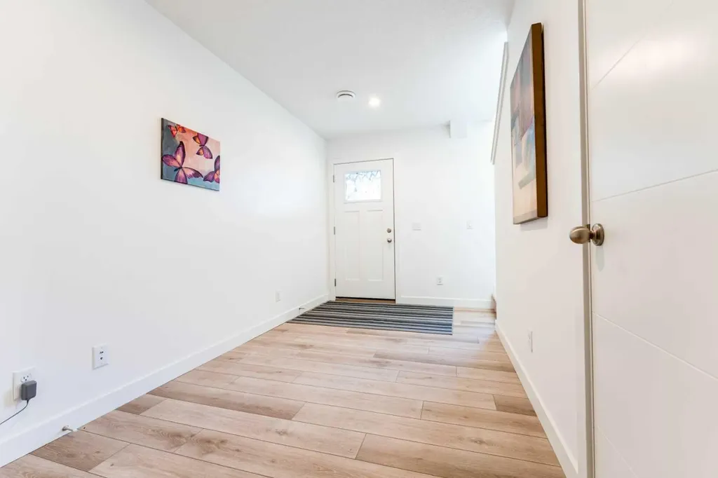 120 Spring Creek Common SW Calgary AB T3H 6E2