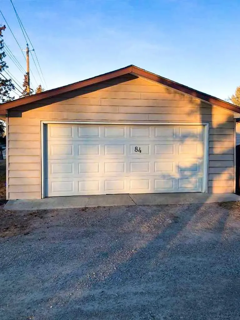 84 Waterloo Drive SW Calgary AB T3C3G1