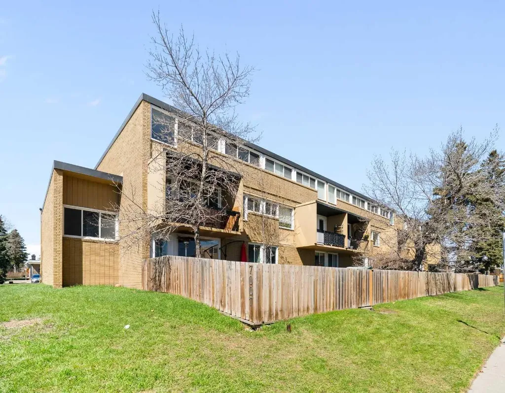 7007 4a Street SW Calgary AB T2V 1A1