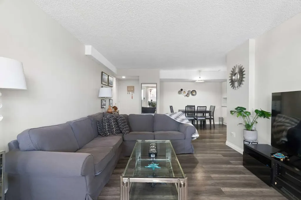 7007 4a Street SW Calgary AB T2V 1A1