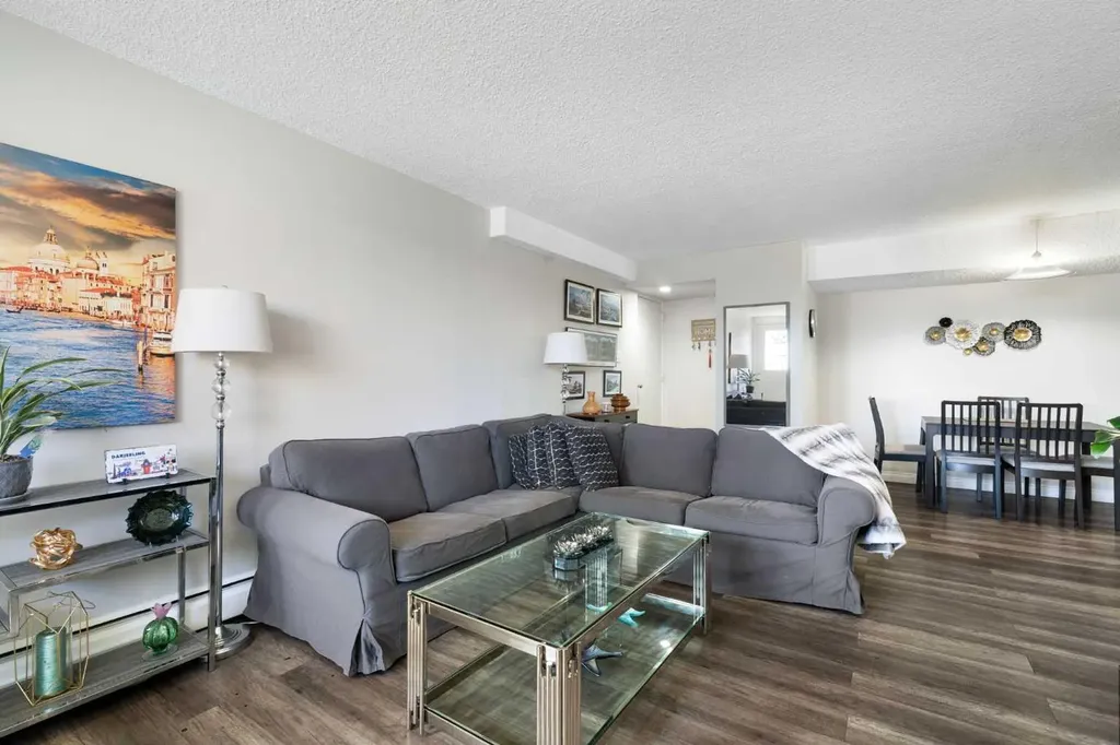 7007 4a Street SW Calgary AB T2V 1A1