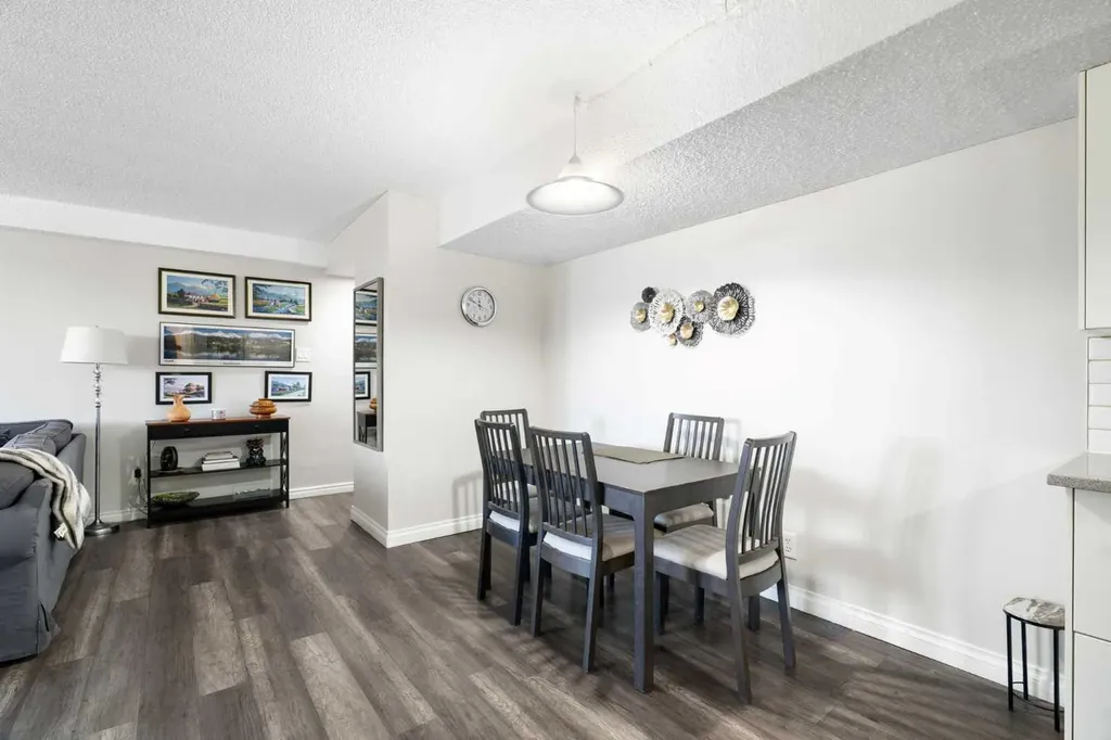 7007 4a Street SW Calgary AB T2V 1A1