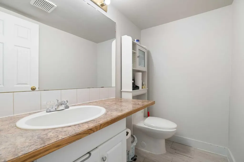 7007 4a Street SW Calgary AB T2V 1A1