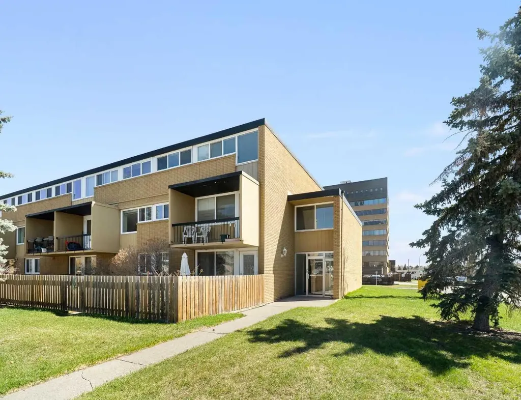 7007 4a Street SW Calgary AB T2V 1A1