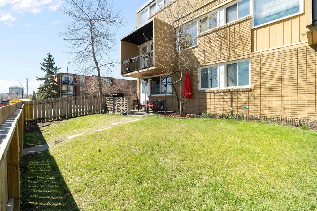 7007 4a Street SW Calgary AB T2V 1A1