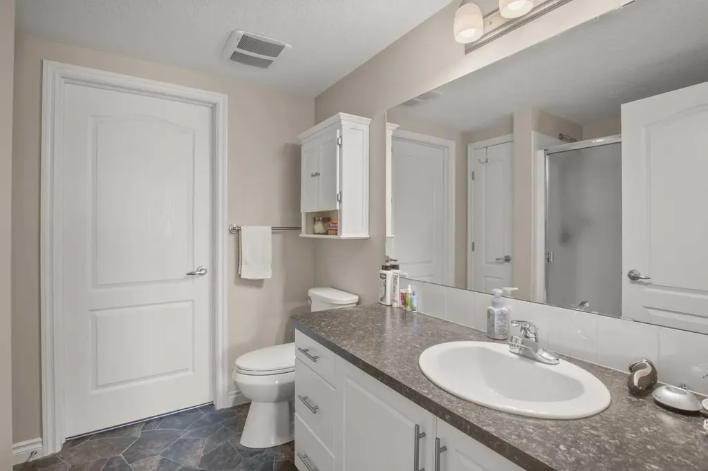 6 Michener Boulevard Red Deer AB T4P 0K5