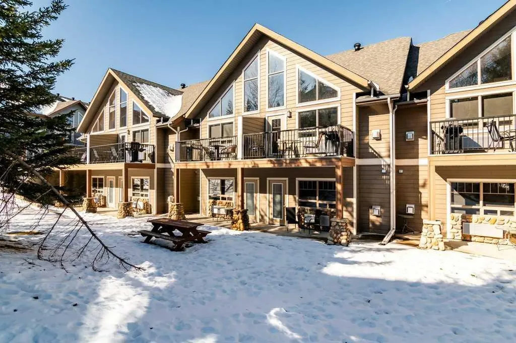 401 4 Street Rural Cypress County AB T0J 1C0