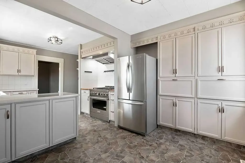 594238 104 Street E Rural Foothills County AB T0L0P0