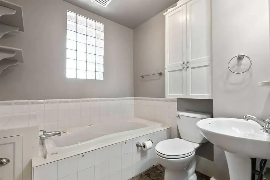 594238 104 Street E Rural Foothills County AB T0L0P0