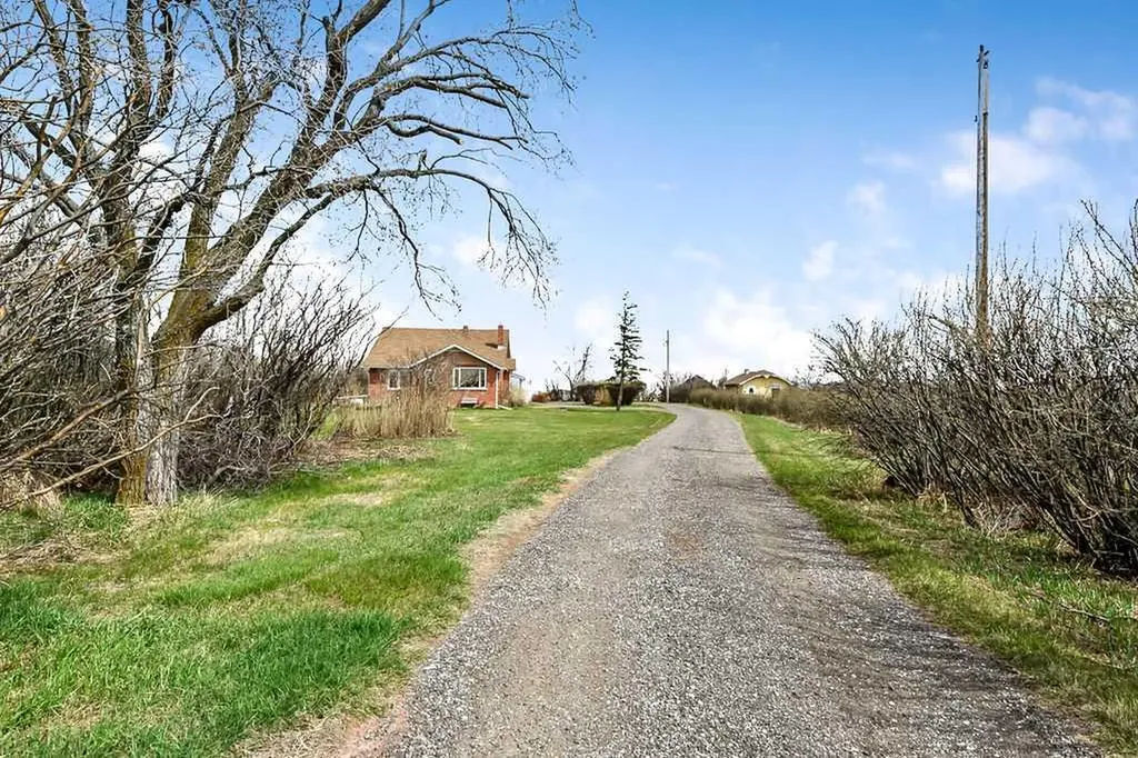 594238 104 Street E Rural Foothills County AB T0L0P0