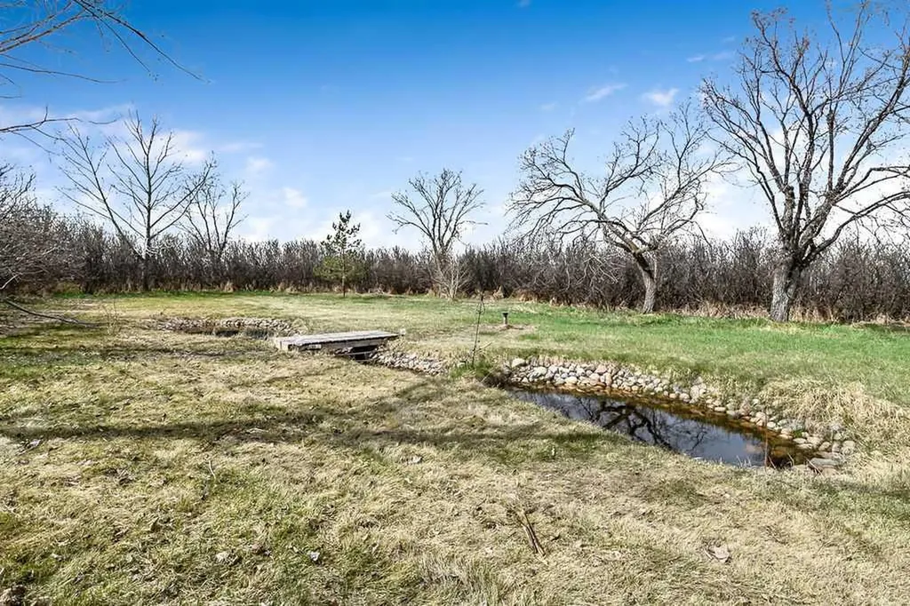 594238 104 Street E Rural Foothills County AB T0L0P0