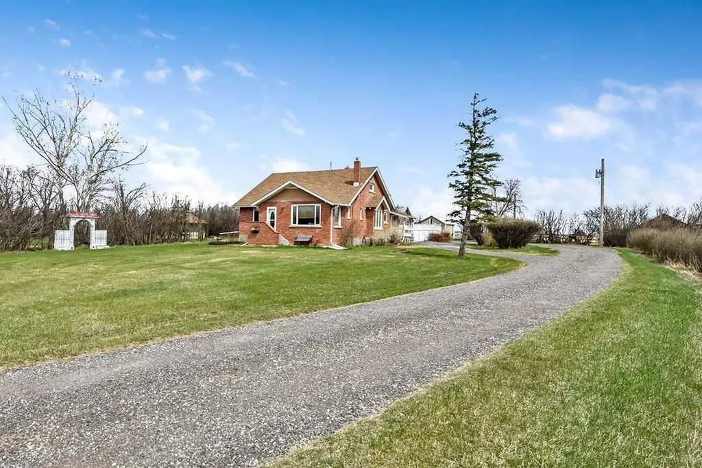 594238 104 Street E Rural Foothills County AB T0L0P0