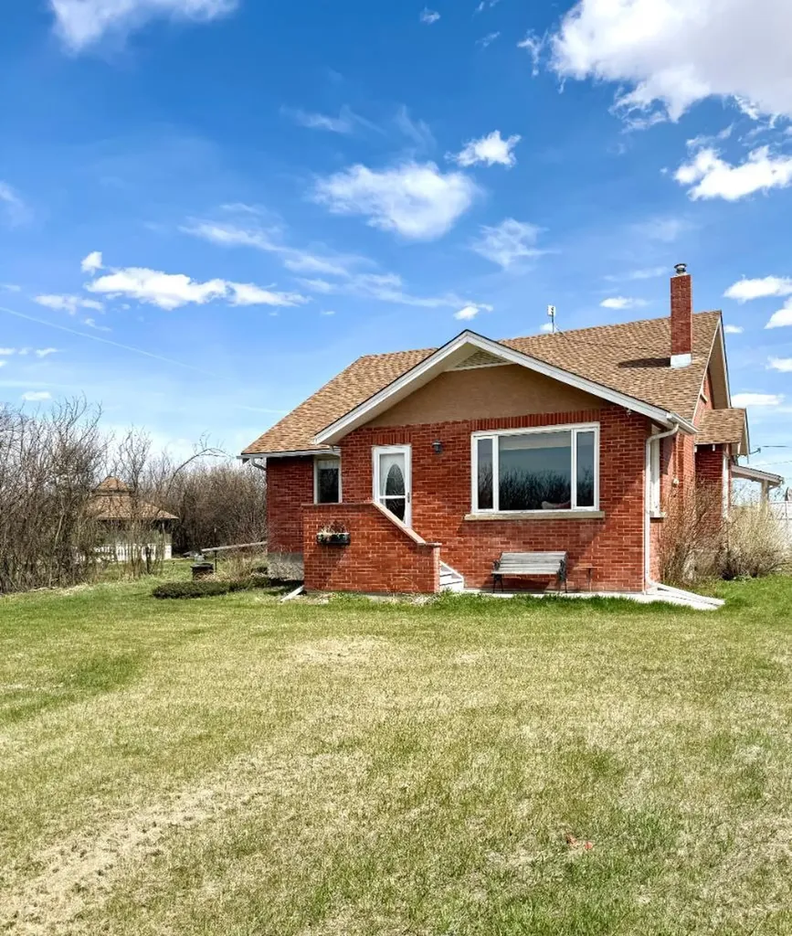 594238 104 Street E Rural Foothills County AB T0L0P0
