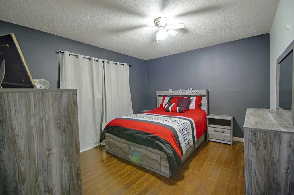 4925 53 Avenue Taber AB T1G 1H5