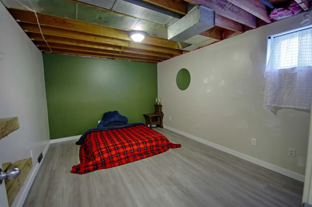 4925 53 Avenue Taber AB T1G 1H5
