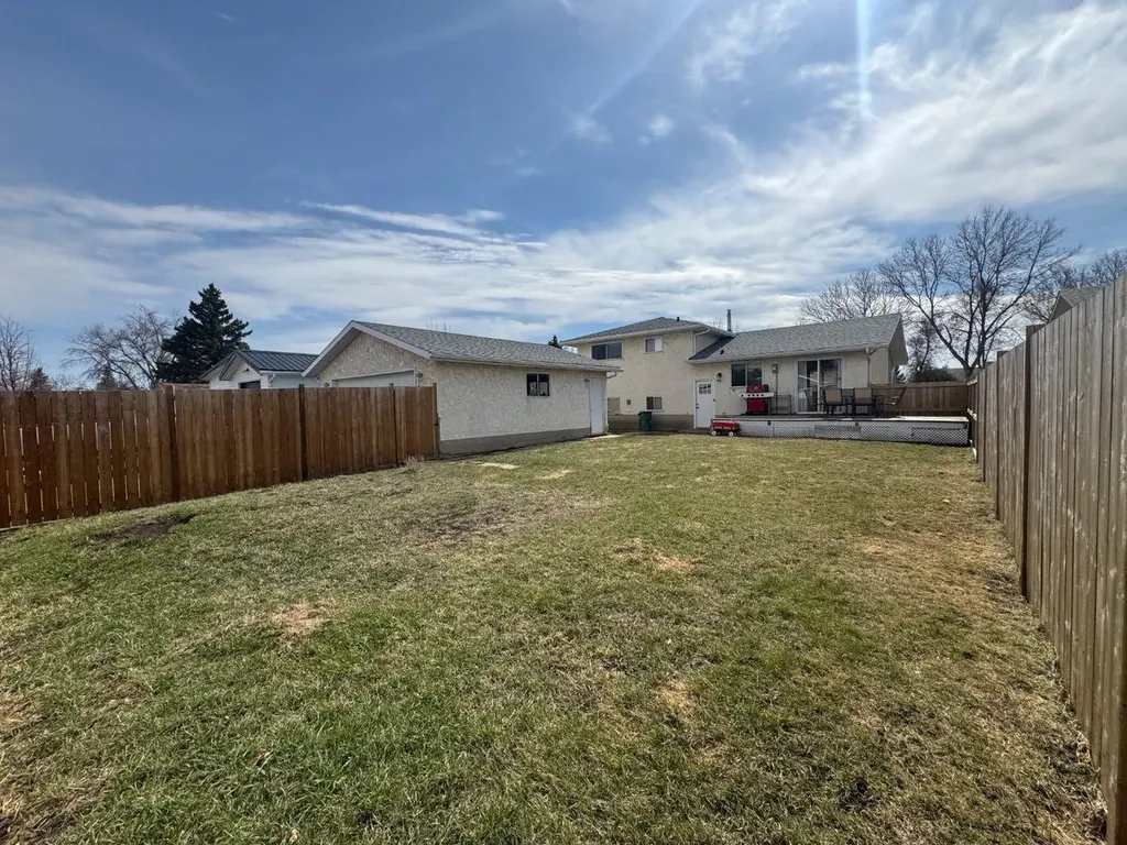 5718 Marler Drive Camrose AB T4V 2S8