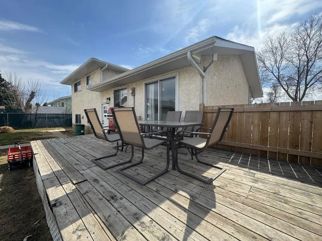 5718 Marler Drive Camrose AB T4V 2S8