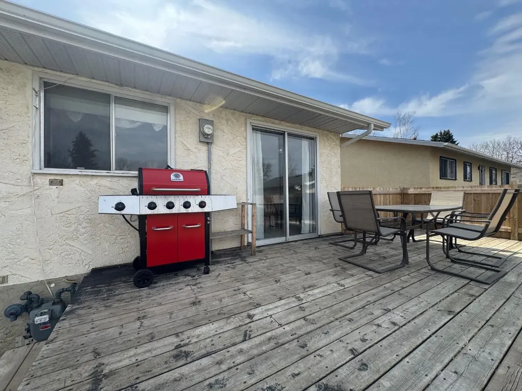 5718 Marler Drive Camrose AB T4V 2S8