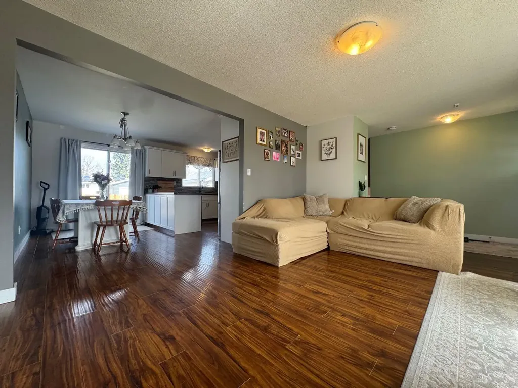 5718 Marler Drive Camrose AB T4V 2S8