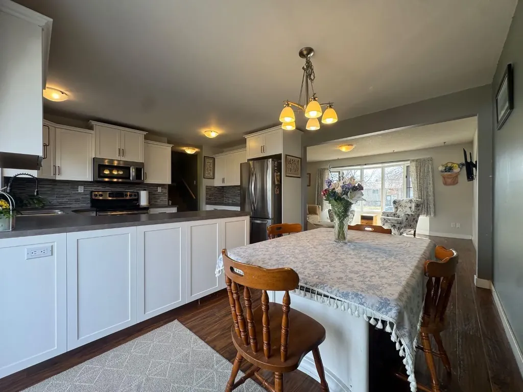 5718 Marler Drive Camrose AB T4V 2S8
