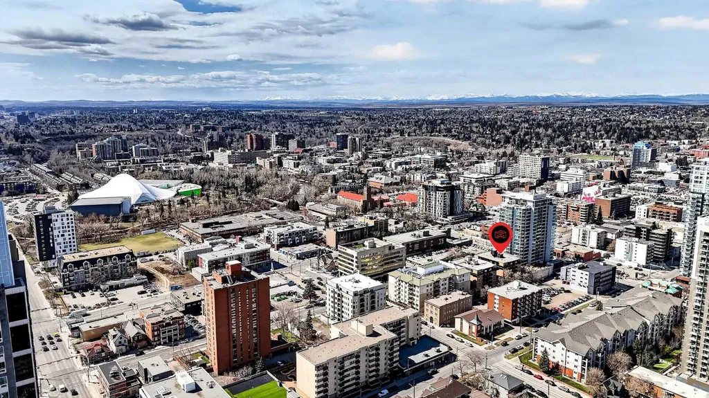 128 15 Avenue SW Calgary AB T2R 0P5