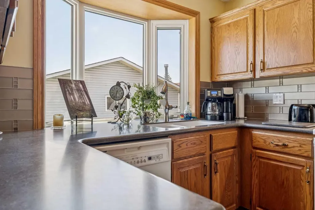 320 Whiteview Road NE Calgary AB T1Y 1P8