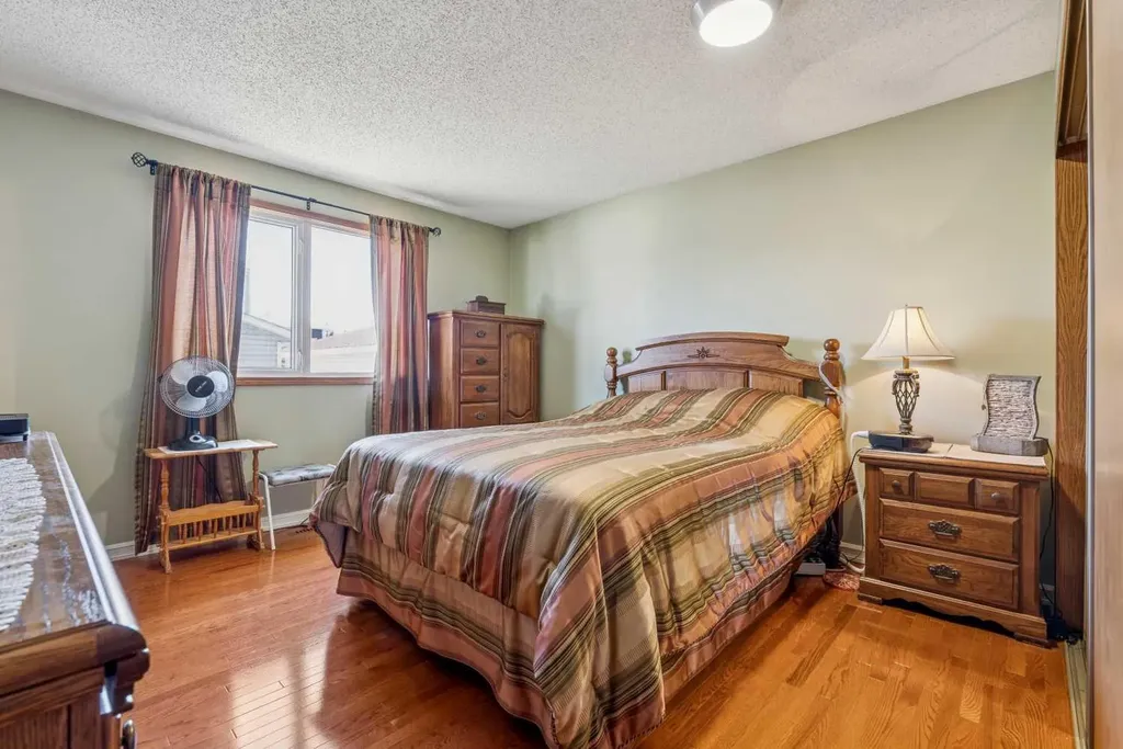 320 Whiteview Road NE Calgary AB T1Y 1P8