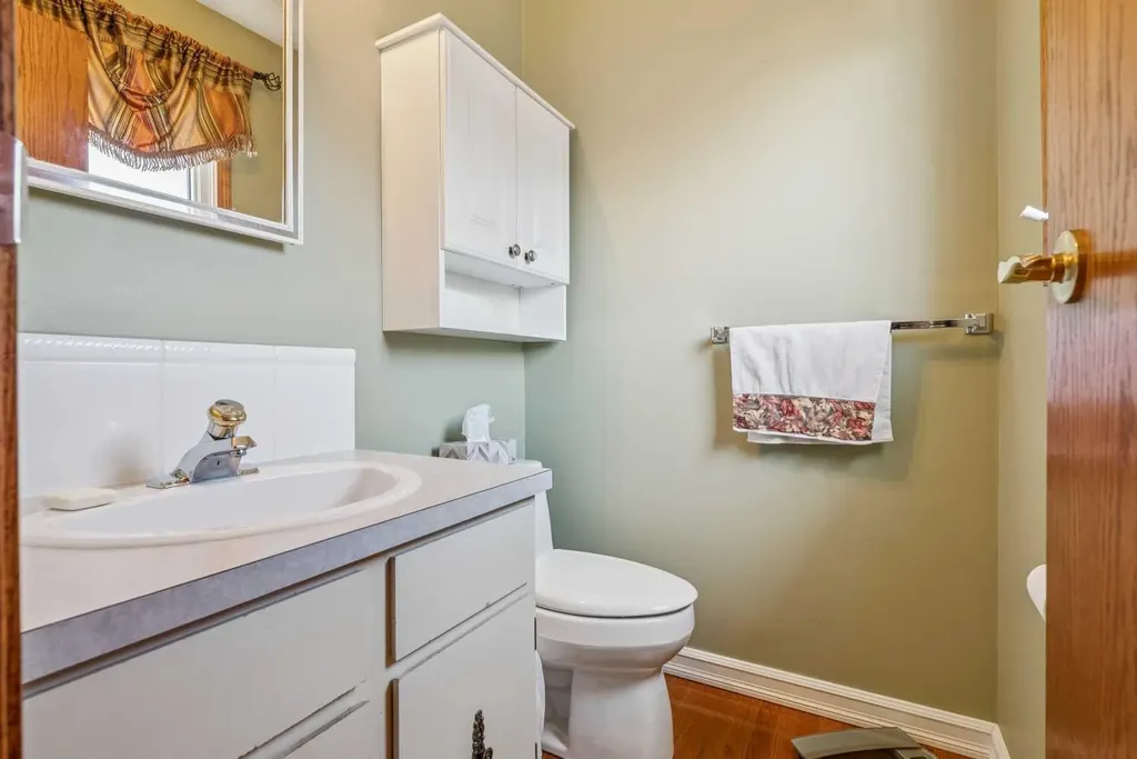 320 Whiteview Road NE Calgary AB T1Y 1P8