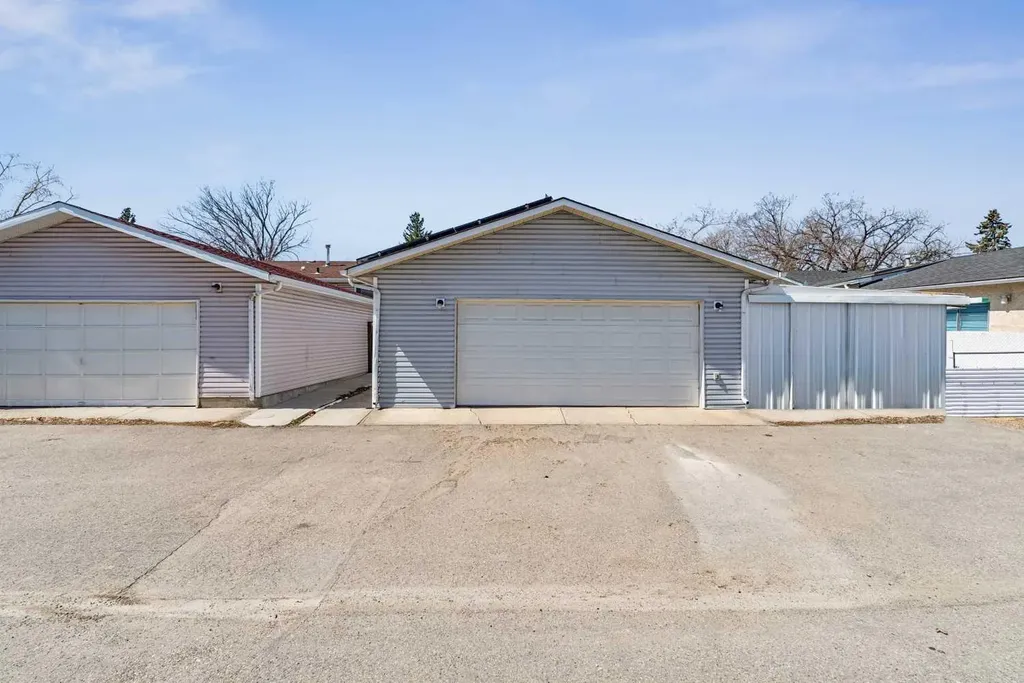 320 Whiteview Road NE Calgary AB T1Y 1P8