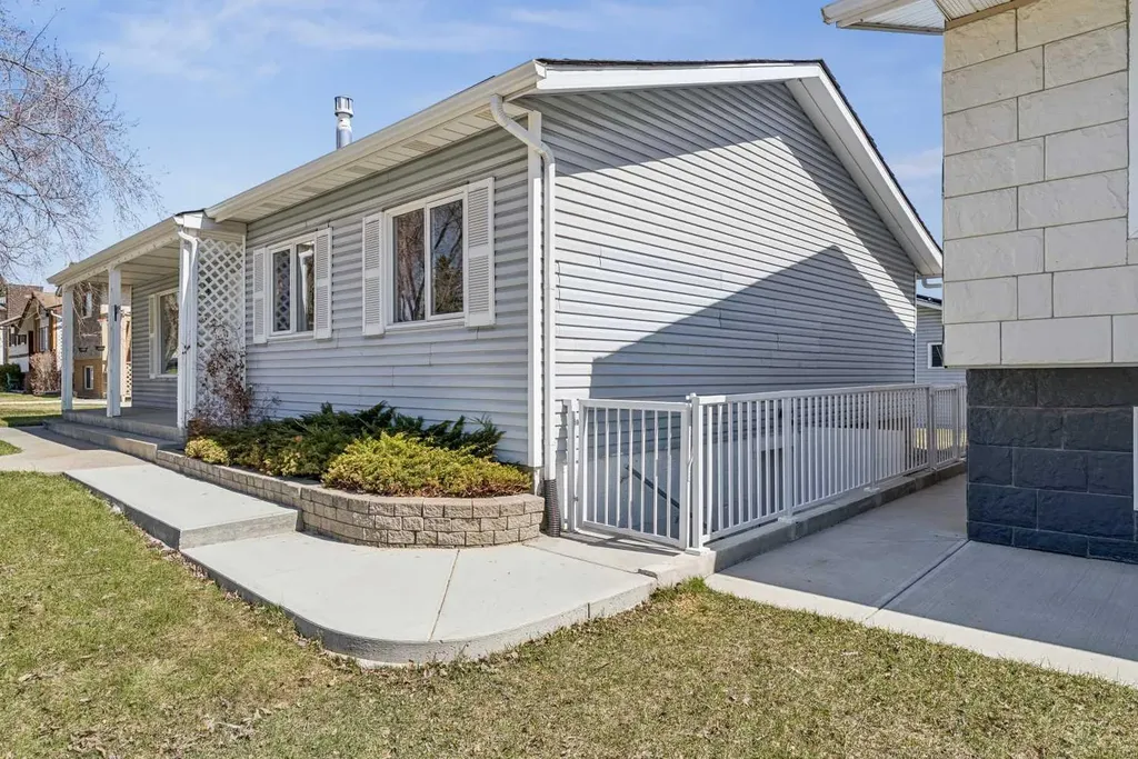 320 Whiteview Road NE Calgary AB T1Y 1P8