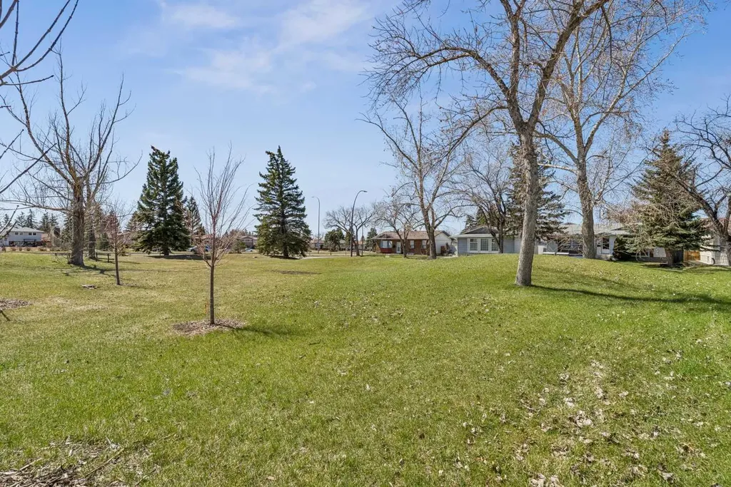 320 Whiteview Road NE Calgary AB T1Y 1P8