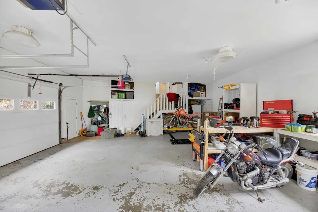 5241 Township Road 325 A Rural Mountain View County AB T0M1x0