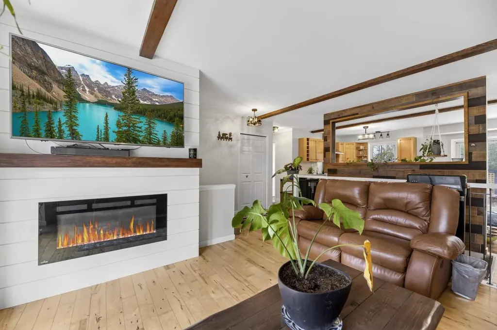 5241 Township Road 325 A Rural Mountain View County AB T0M1x0