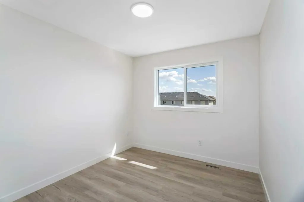 157 Athens Road Blackfalds AB T4M 0Y6