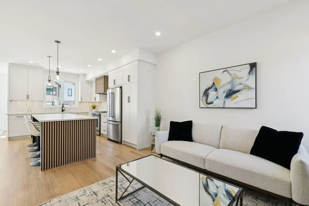 95 23 Street NW Calgary AB T2N 5E2