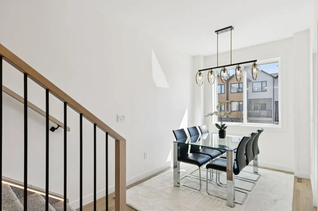 95 23 Street NW Calgary AB T2N 5E2