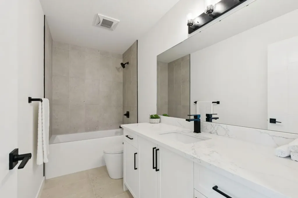 95 23 Street NW Calgary AB T2N 5E2